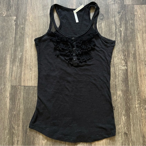 Color Story Black Sleeveless Ruffled Buttoned Round Neck Fitted Tank Top Shirt S - Picture 3 of 10